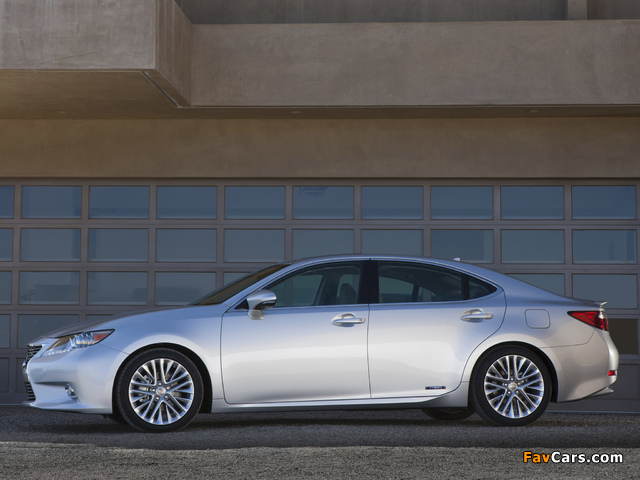 Lexus ES 300h 2012 photos (640 x 480)