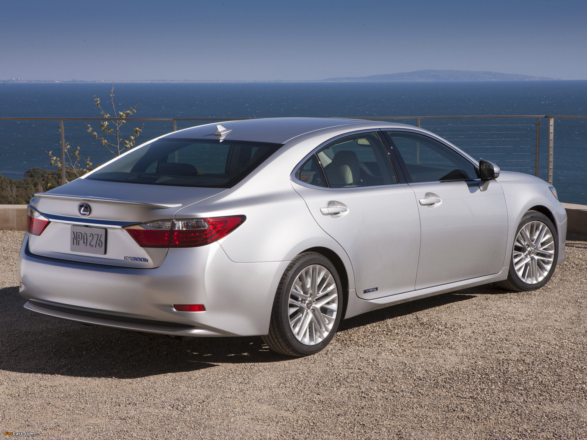 Lexus ES 300h 2012 pictures (2048 x 1536)