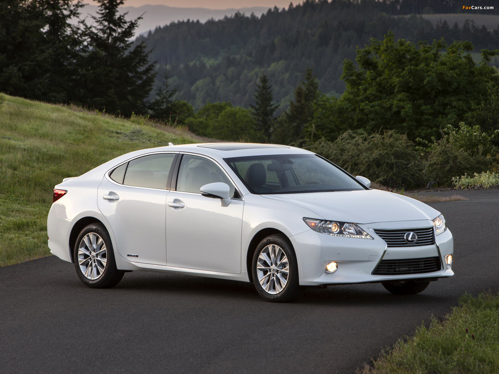 Photos of Lexus ES 300h 2012 (1600 x 1200)