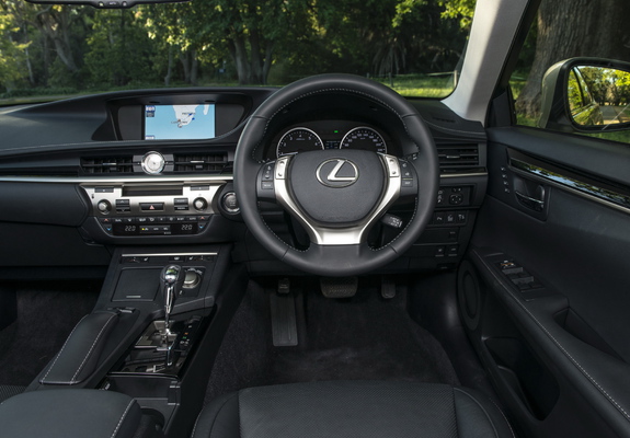Photos of Lexus ES 250 ZA-spec 2013