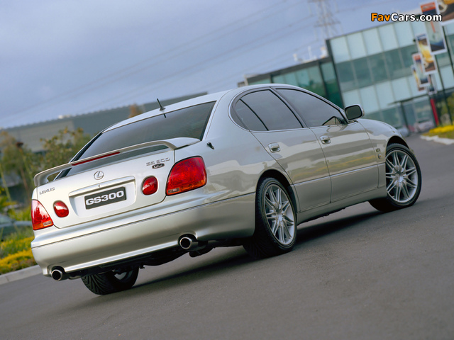 Lexus GS 300 L-Tuned 2003 wallpapers (640 x 480)