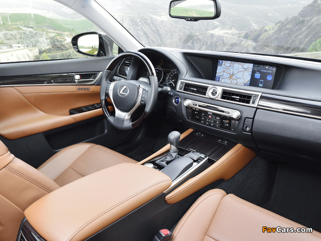 Lexus GS 300h 2013 images (640 x 480)