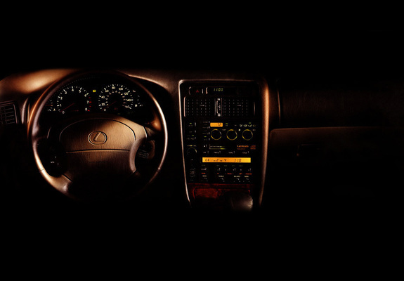 Photos of Lexus GS 300 1993–97