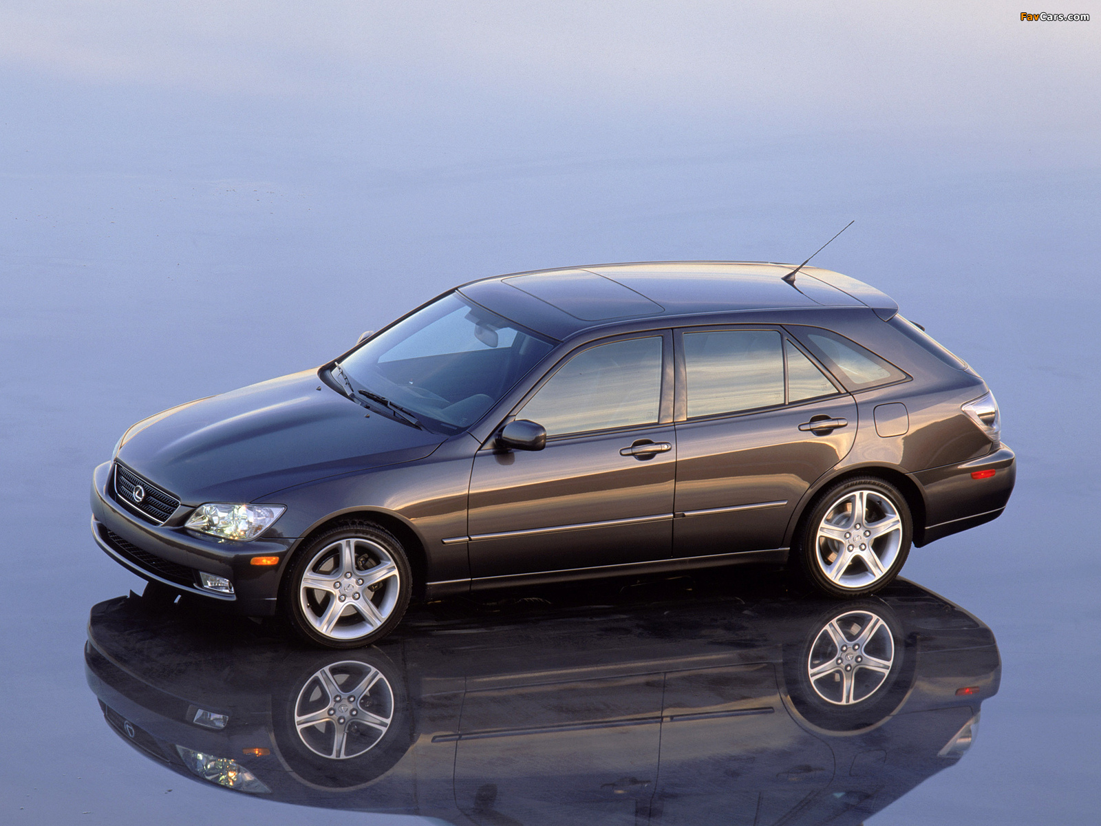 Images of Lexus IS 300 SportCross US-spec (XE10) 2001–05 (1600 x 1200)