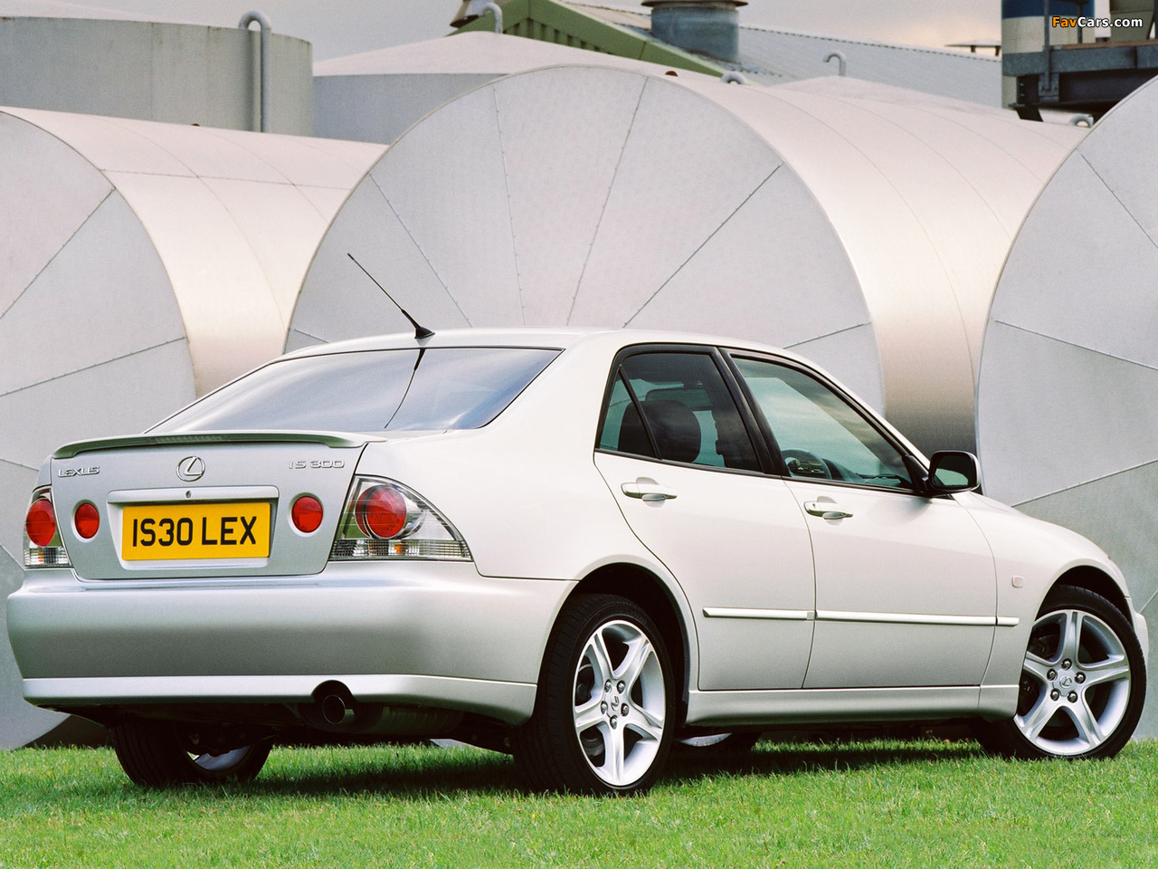 Images of Lexus IS 300 UK-spec (XE10) 2001–05 (1280 x 960)