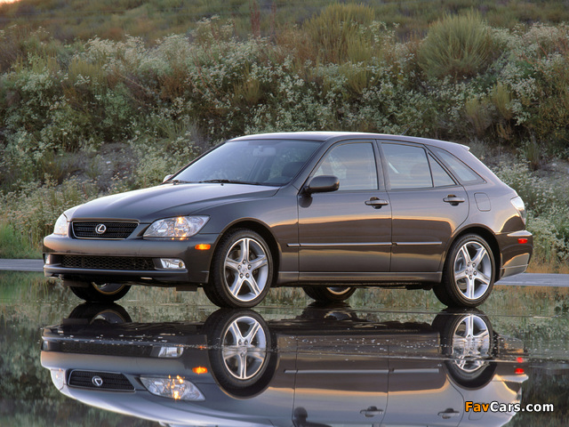 Images of Lexus IS 300 SportCross (XE10) 2001–05 (640 x 480)