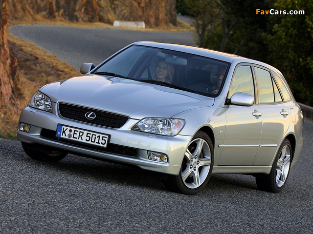 Images of Lexus IS 200 SportCross EU-spec (XE10) 2002–05 (640 x 480)