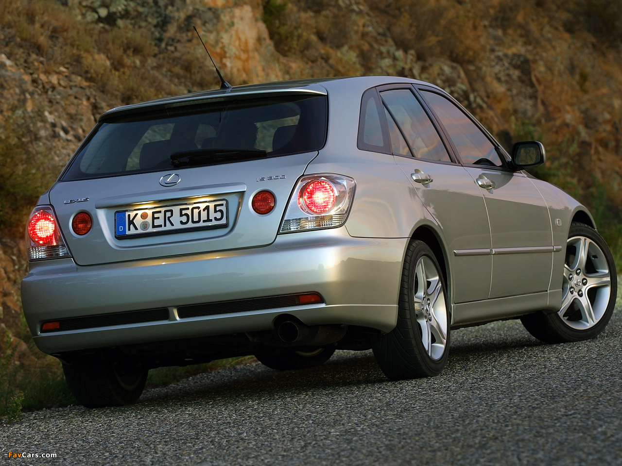 Images of Lexus IS 200 SportCross EU-spec (XE10) 2002–05 (1280 x 960)