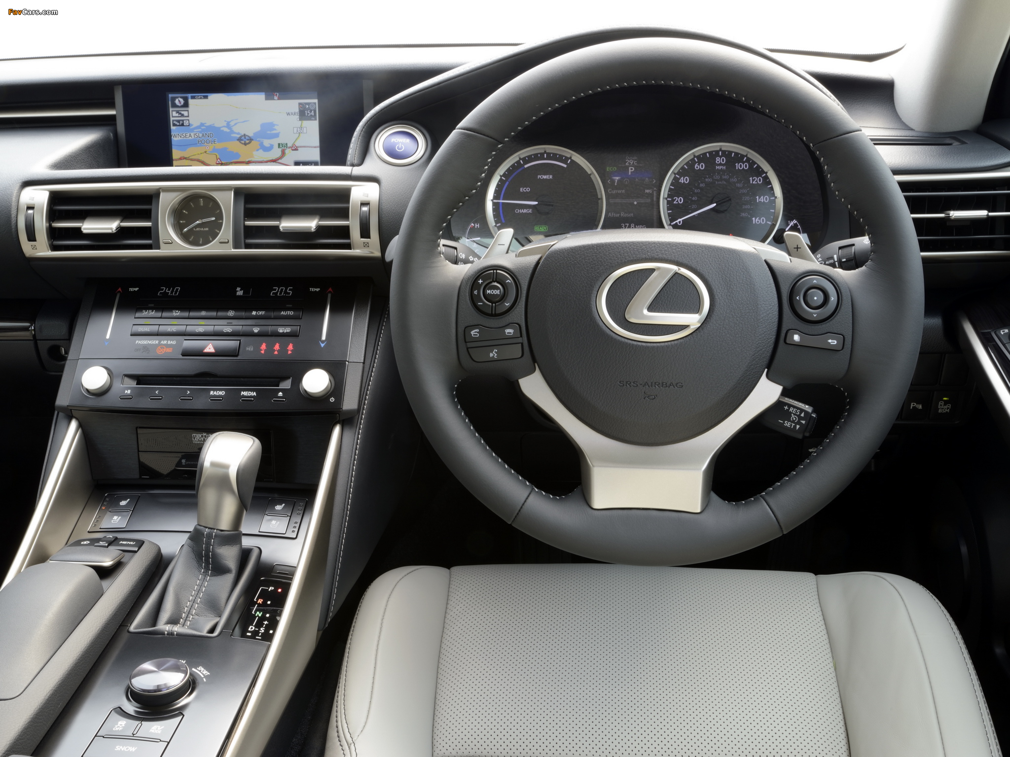 Images of Lexus IS 300h UK-spec (XE30) 2013 (2048 x 1536)
