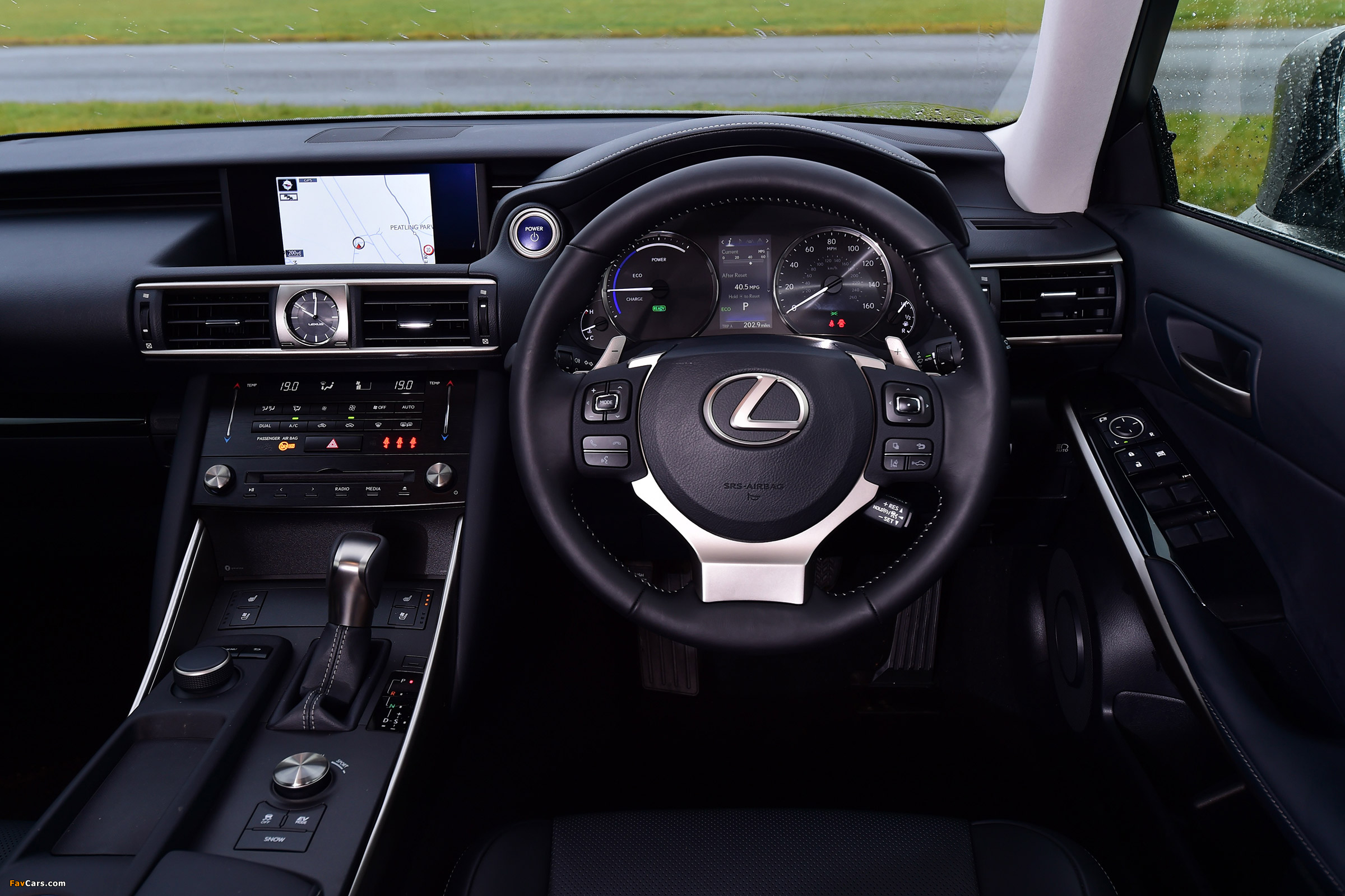Images of Lexus IS 300h UK-spec (XE30) 2016 (2400 x 1600)