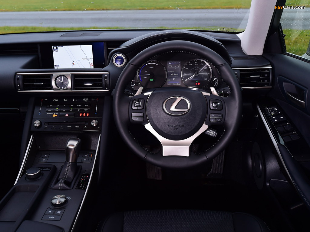 Images of Lexus IS 300h UK-spec (XE30) 2016 (1024 x 768)