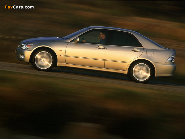 Lexus IS 200 EU-spec (XE10) 1999–2005 images (640 x 480)