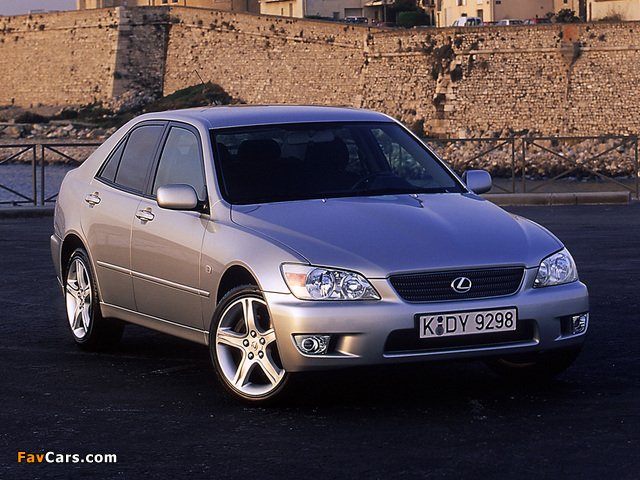 Lexus IS 200 EU-spec (XE10) 1999–2005 images (640 x 480)