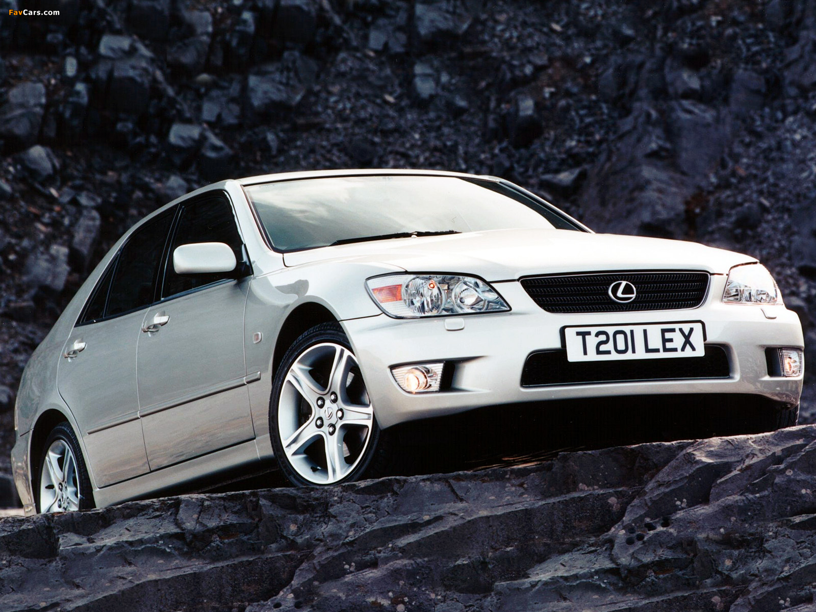Lexus IS 200 UK-spec (XE10) 1999–2005 photos (1600 x 1200)