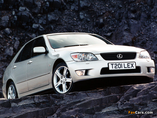Lexus IS 200 UK-spec (XE10) 1999–2005 photos (640 x 480)