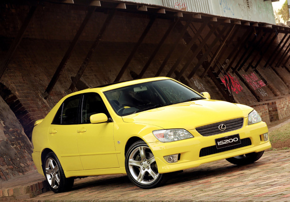Lexus IS 200 Yellow (XE10) 2000 wallpapers