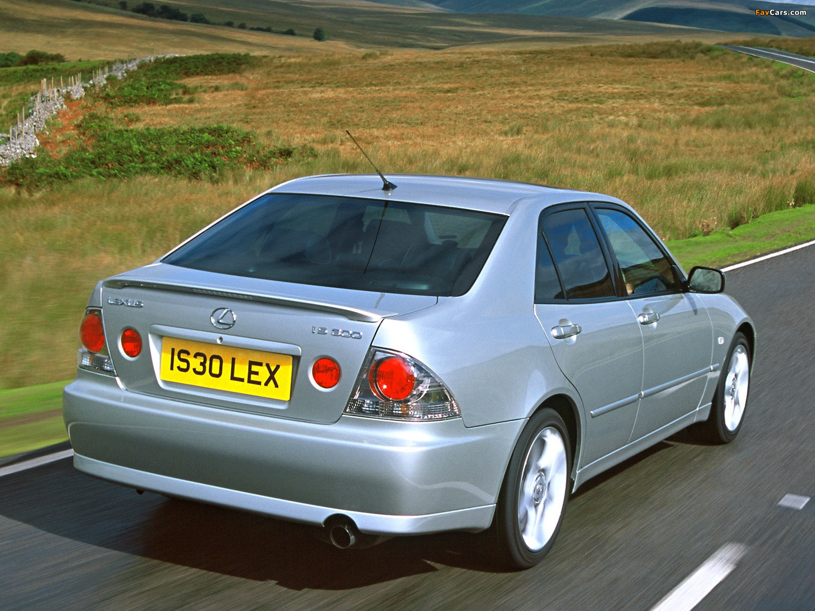 Lexus IS 300 UK-spec (XE10) 2001–05 images (1600 x 1200)