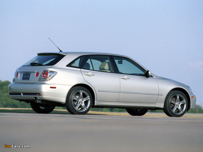 Lexus IS 300 SportCross US-spec (XE10) 2001–05 photos (800 x 600)