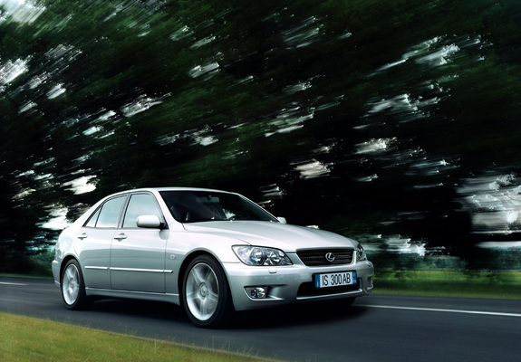 Lexus IS 300 EU-spec (XE10) 2001–05 photos