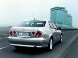Lexus IS 300 EU-spec (XE10) 2001–05 pictures
