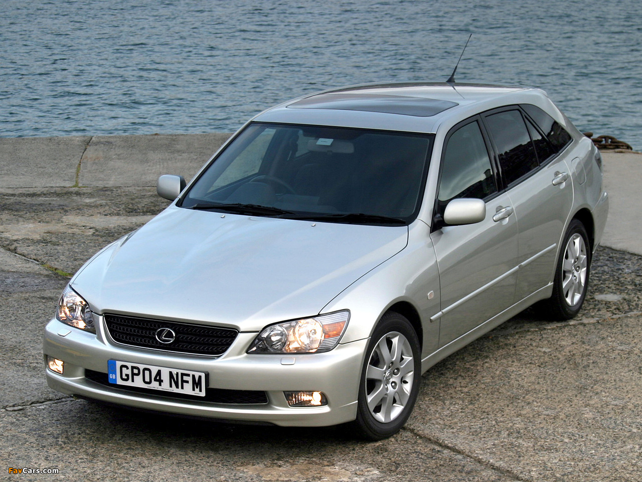 Lexus IS 200 SportCross UK-spec (XE10) 2002–05 photos (1280 x 960)