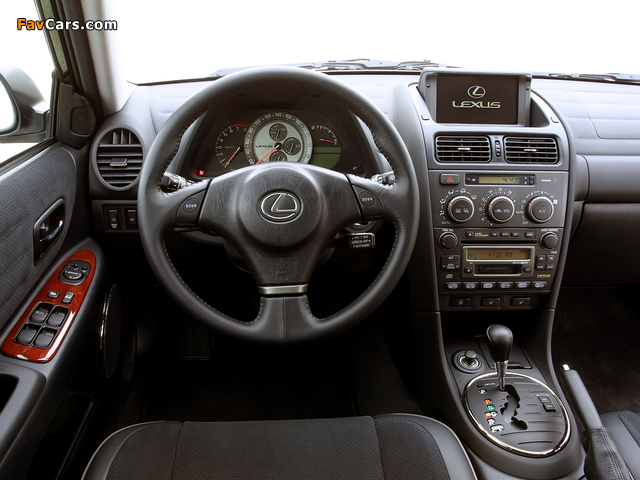 Lexus IS 200 SportCross EU-spec (XE10) 2002–05 photos (640 x 480)
