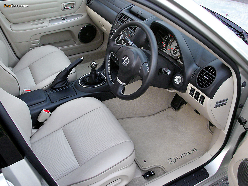 Lexus IS 200 SportCross UK-spec (XE10) 2002–05 pictures (1024 x 768)