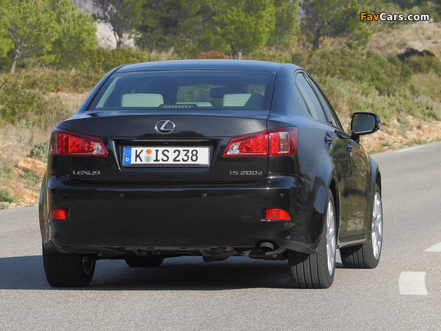 Lexus IS 200d (XE20) 2010–13 photos (640 x 480)
