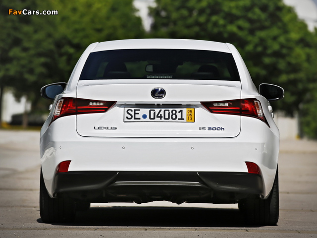 Lexus IS 300h F-Sport EU-spec (XE30) 2013 pictures (640 x 480)