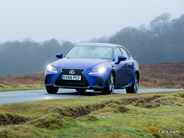 Lexus IS 300h F SPORT UK-spec 2016 images (640 x 480)