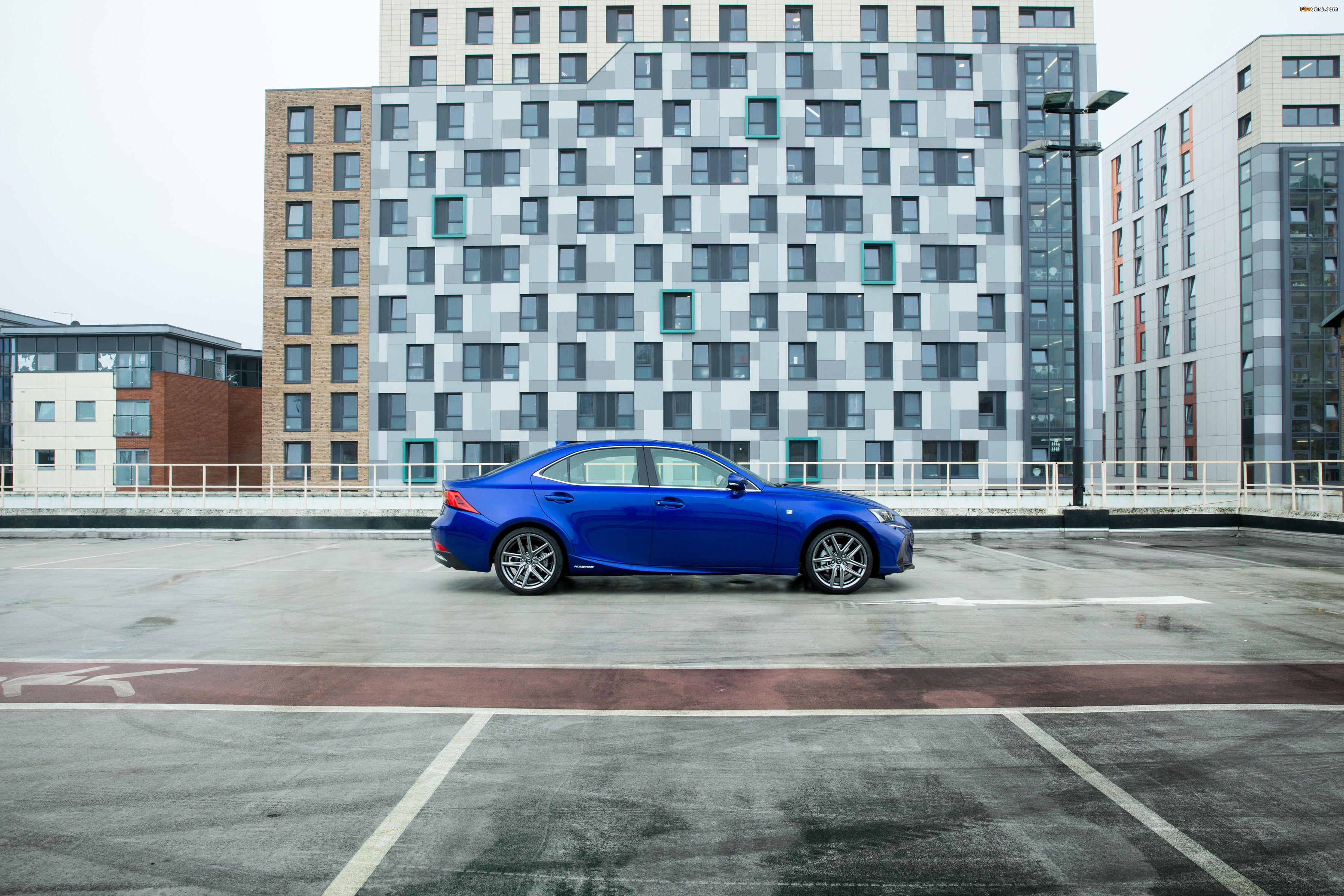 Lexus IS 300h F SPORT UK-spec 2016 images (3600 x 2400)