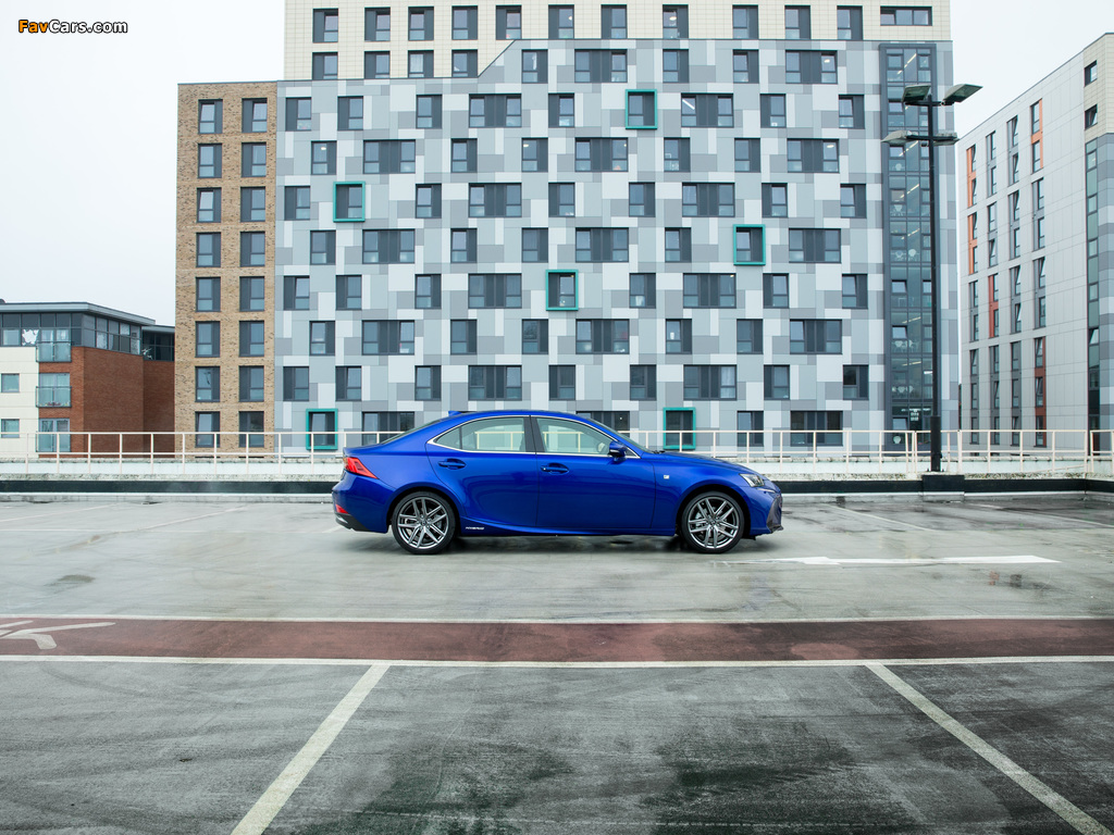 Lexus IS 300h F SPORT UK-spec 2016 images (1024 x 768)