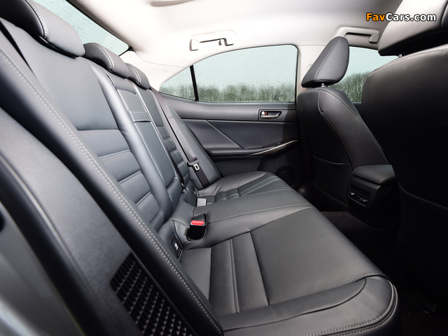 Lexus IS 300h UK-spec (XE30) 2016 photos (640 x 480)