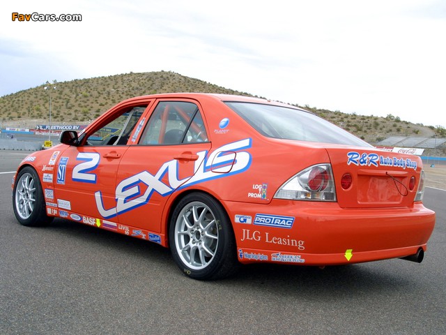 Lexus IS photos (640 x 480)