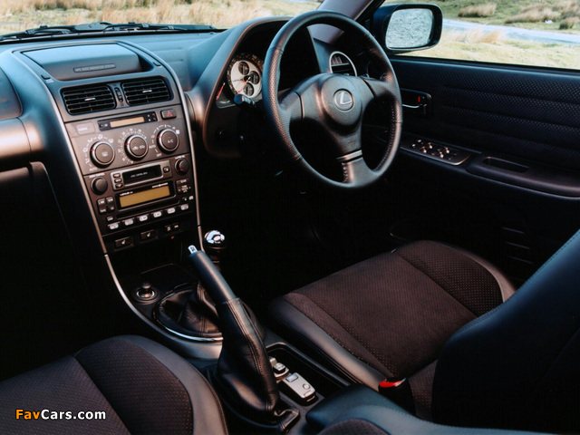 Photos of Lexus IS 200 UK-spec (XE10) 1999–2005 (640 x 480)