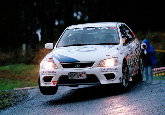 Photos of Lexus IS 200 Race Car (XE10) 1999–2005