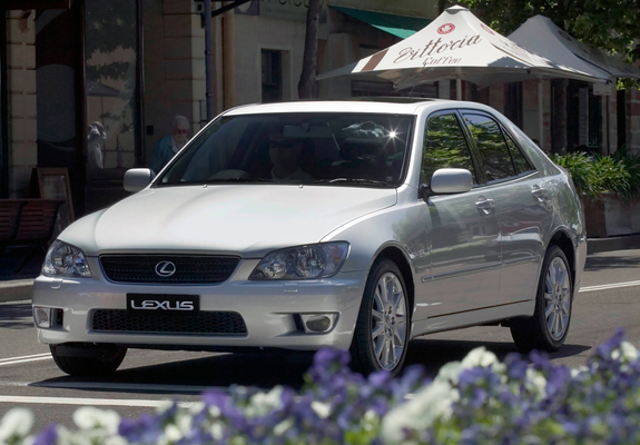 Photos of Lexus IS 200 AU-spec (XE10) 1999–2005