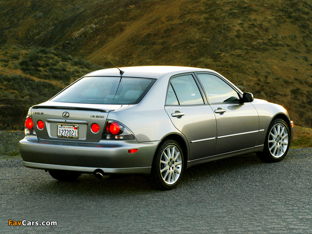 Photos of Lexus IS 300 Sport (XE10) 2003–05 (640 x 480)