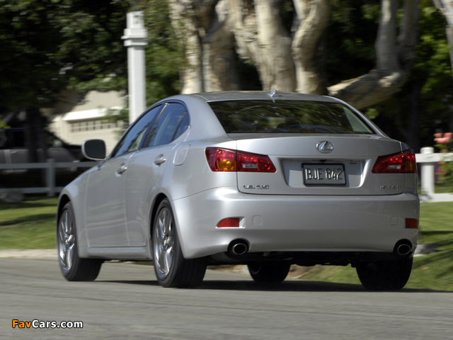 Photos of Lexus IS 350 (XE20) 2005–08 (640 x 480)