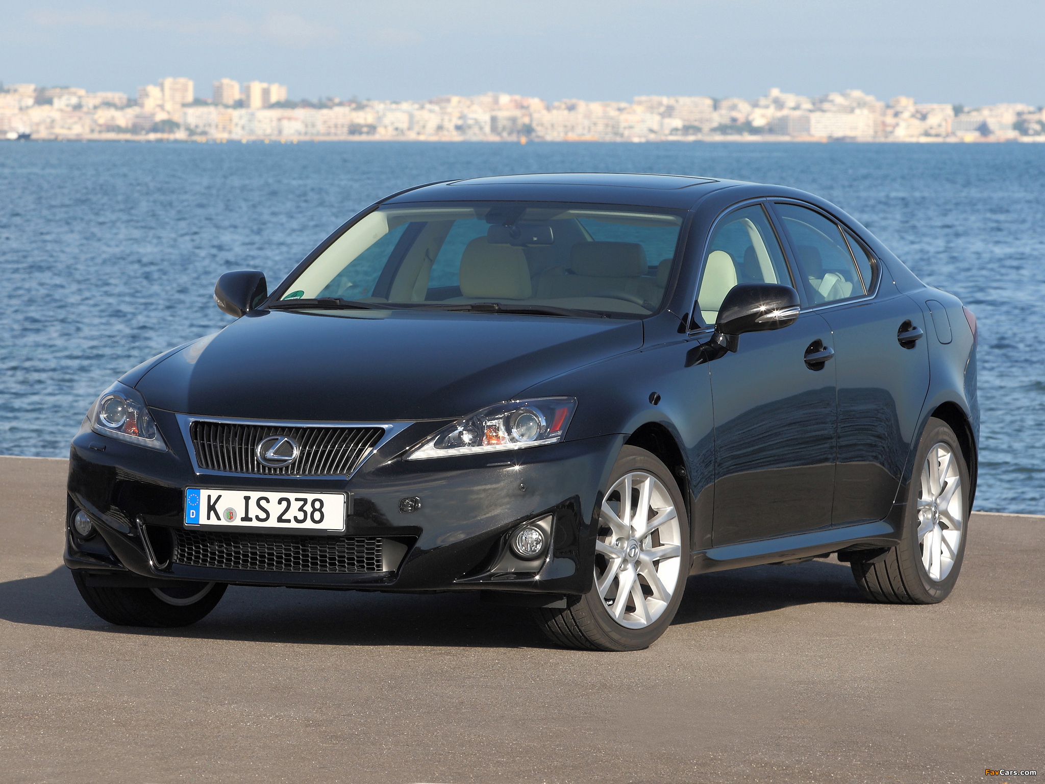 Photos of Lexus IS 200d (XE20) 2010–13 (2048 x 1536)