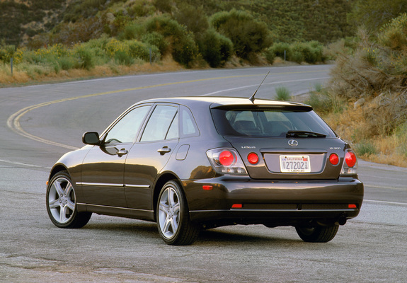 Pictures of Lexus IS 300 SportCross (XE10) 2001–05