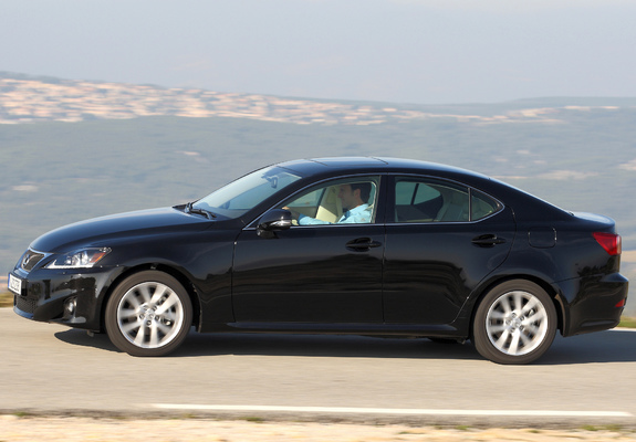 Pictures of Lexus IS 200d (XE20) 2010–13