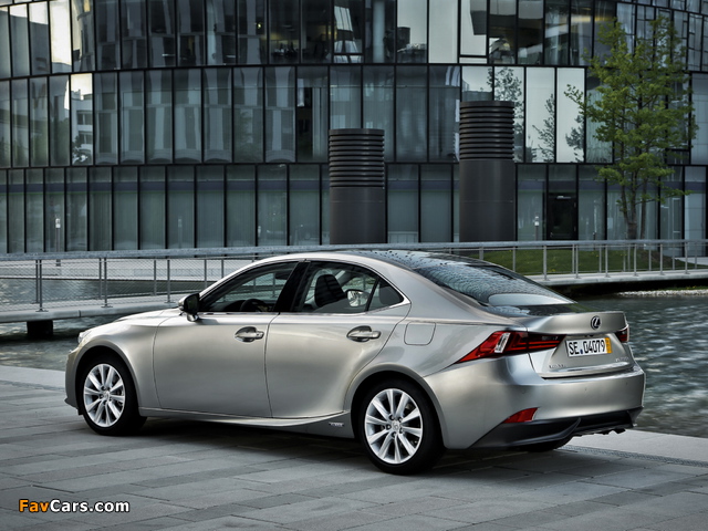 Pictures of Lexus IS 300h EU-spec (XE30) 2013 (640 x 480)