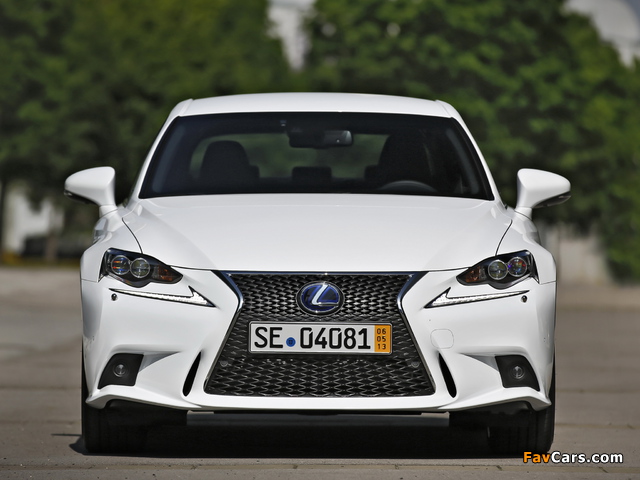 Pictures of Lexus IS 300h F-Sport EU-spec (XE30) 2013 (640 x 480)