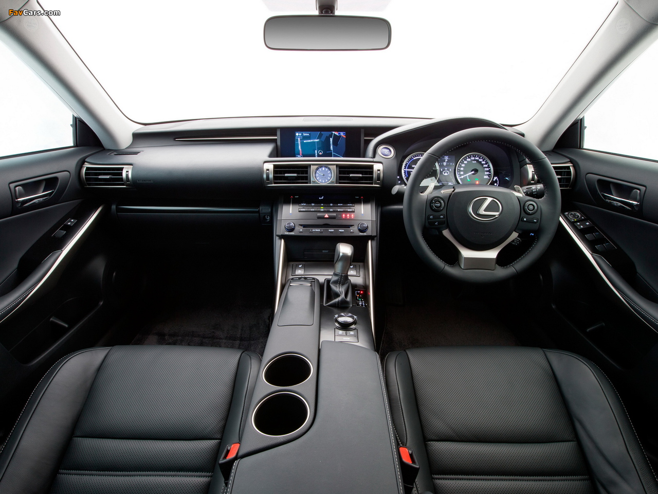 Pictures of Lexus IS 300h AU-spec (XE30) 2013 (1280 x 960)