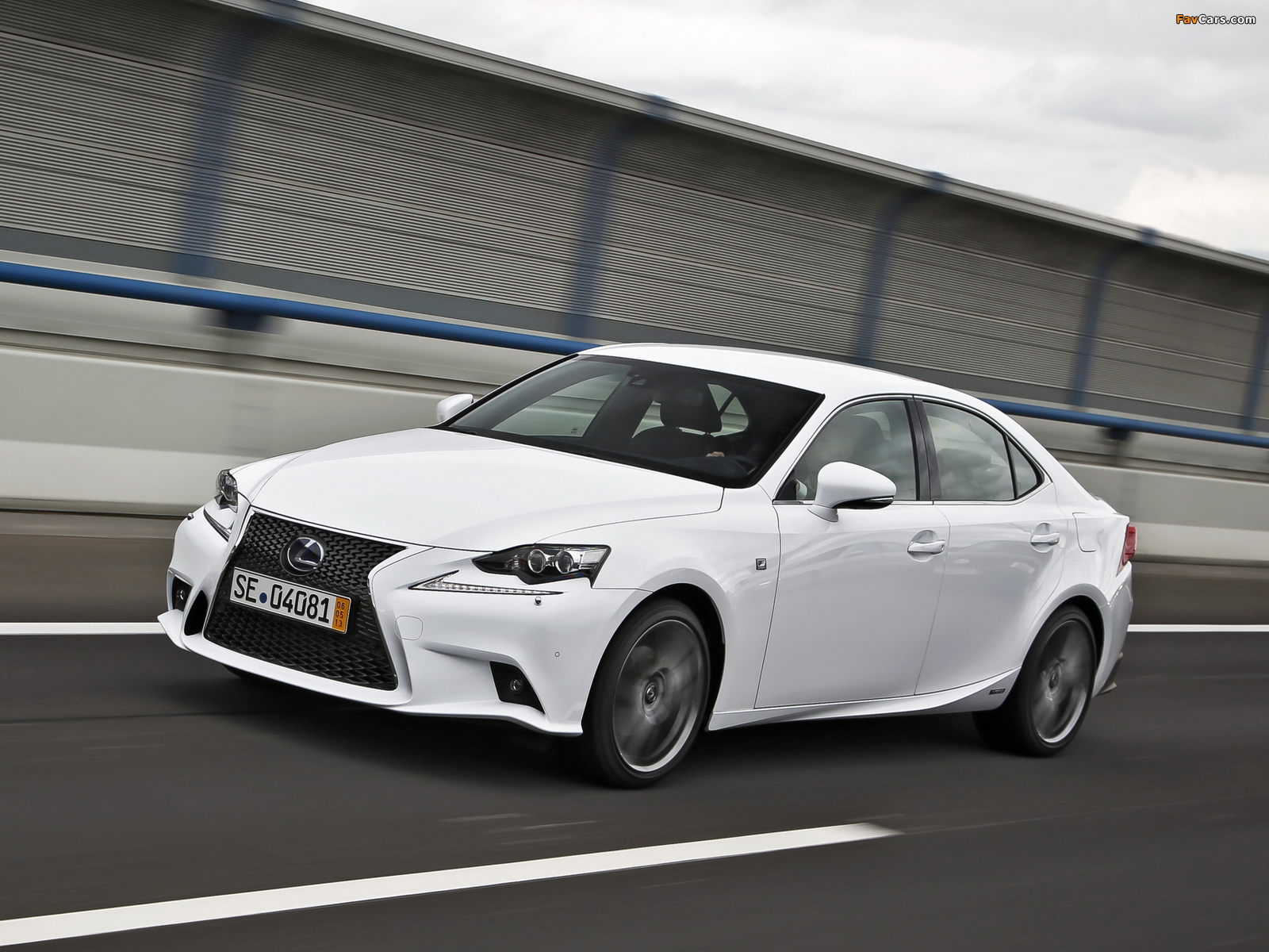 Lexus IS 300h F-Sport EU-spec (XE30) 2013 wallpapers (1600 x 1200)