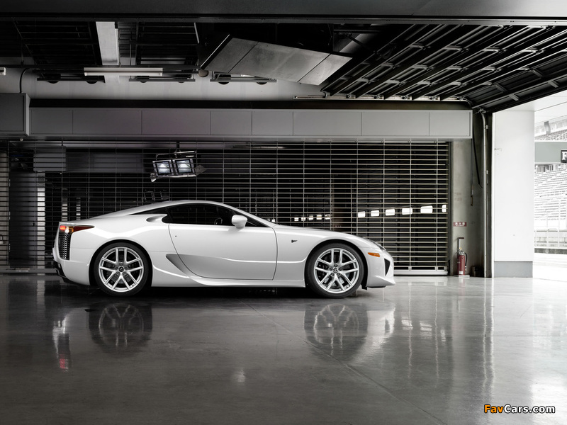 Images of Lexus LFA 2010–12 (800 x 600)