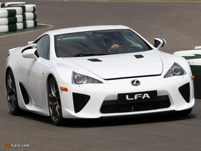 Images of Lexus LFA JP-spec 2010–12 (800 x 600)