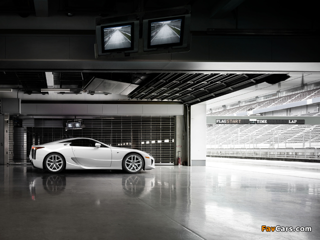 Lexus LFA 2010–2012 wallpapers (640 x 480)