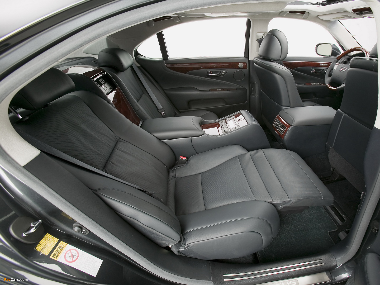 Images of Lexus LS 600h L (UVF45) 2007–09 (1600 x 1200)